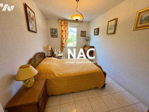 Grand appartement 2 pièces de 49m² à Vendre avec box fermé au sous-sol