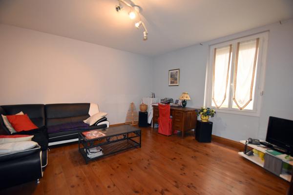 Caussade (82300) Maison de ville T3 Caussade 85 m²