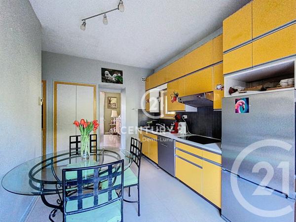 Maison à vendre  8 pièces - 197,55 m2 CHARBONNIERES LES BAINS - 69