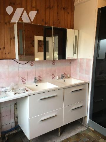 Idéal primo-accédants et en priorité avec votre Notaire : Maison de plain-pied localisée dans u...