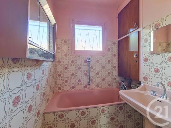 Maison à vendre  6 pièces - 121,46 m 2   FRESNES  - 94