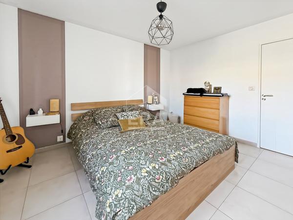 EXCLUSIVITÉ ERA PROVAIX appartement Aix En Provence 3 pièces- terrasse 74 m2- Garage.