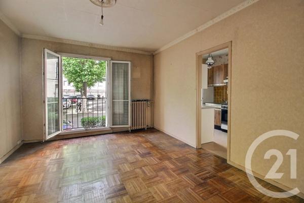 Appartement F3 à vendre  3 pièces - 50,05 m 2   PANTIN  - 93