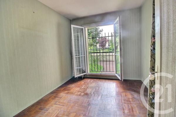 Appartement F3 à vendre  3 pièces - 50,05 m 2   PANTIN  - 93