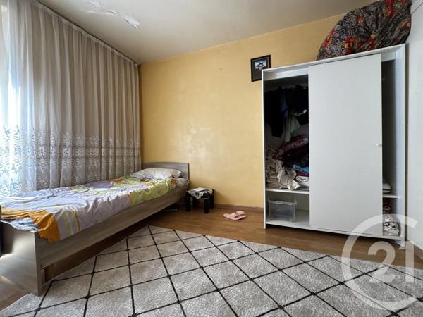 Appartement F4 à vendre  4 pièces - 66,79 m 2   SARCELLES  - 95