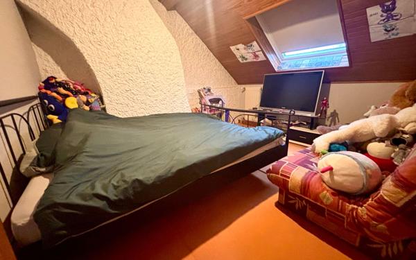 Immeuble à vendre    6 pièces • 198 m2 Saint-Quentin