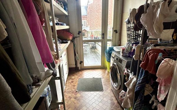 Immeuble à vendre    6 pièces • 198 m2 Saint-Quentin