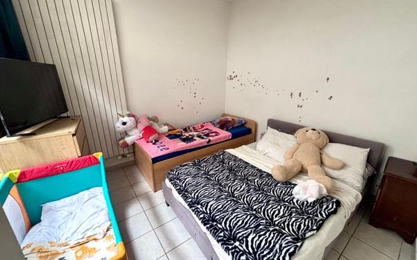 Immeuble à vendre    6 pièces • 198 m2 Saint-Quentin