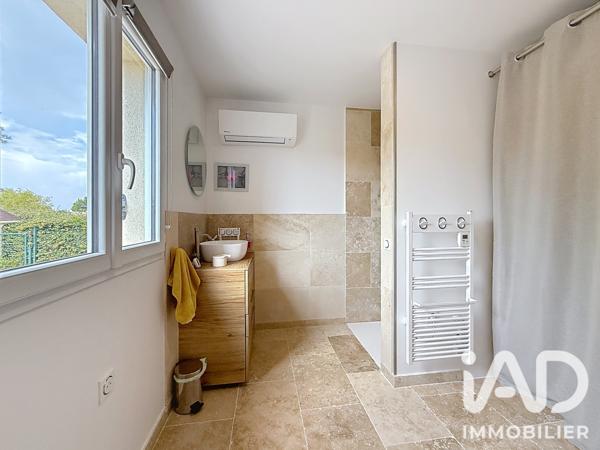 Maison à vendre 5 pièces 136 m² Vacqueyras