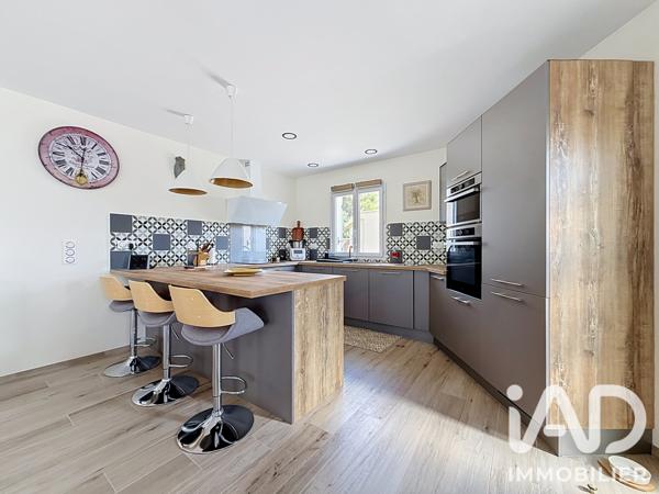 Maison à vendre 5 pièces 136 m² Vacqueyras