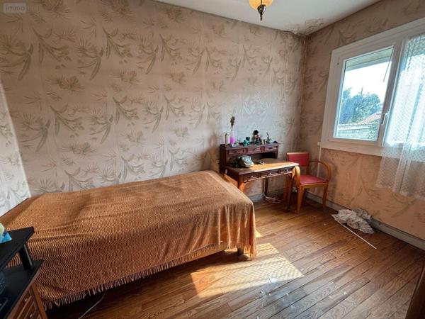Maison de ville à vendre à Eysines en Gironde (33320), ref : 032/1701   
MIGRON