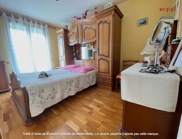 Plain-pied calme et lumineux avec grand sous-sol et jardin clos  proche l'Aigle