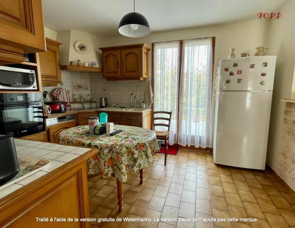 Plain-pied calme et lumineux avec grand sous-sol et jardin clos  proche l'Aigle