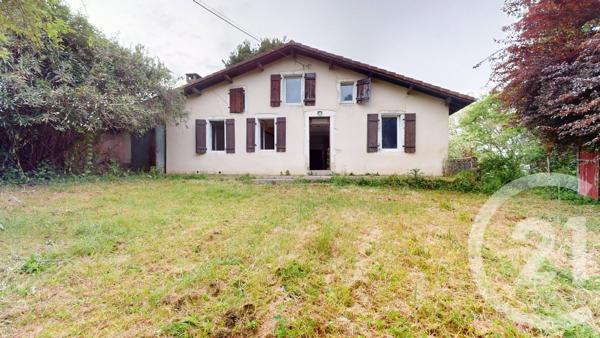 Maison à vendre  5 pièces - 122,30 m 2   ST PIERRE DU MONT  - 40