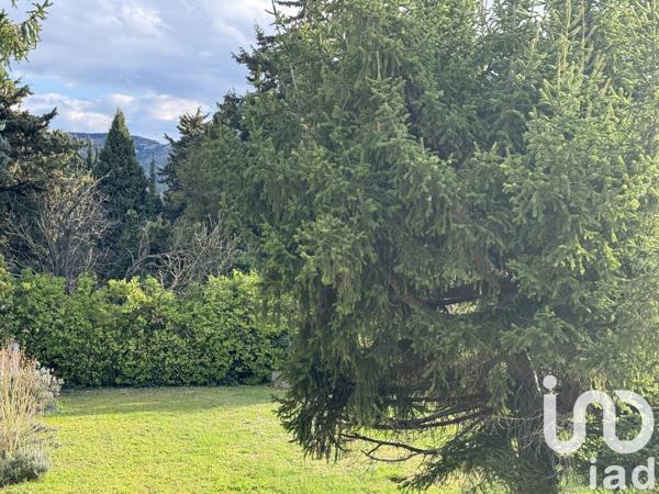 Demeure 5 pièces de 170 m² à Saint-Rémy-de-Provence (13210)