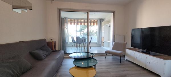 Golfe Juan (06220) BEAU 2P AVEC PISCINE AU ROOF TOP