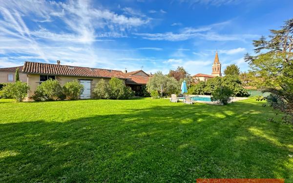 Maison à vendre    8 pièces •  Lagrave