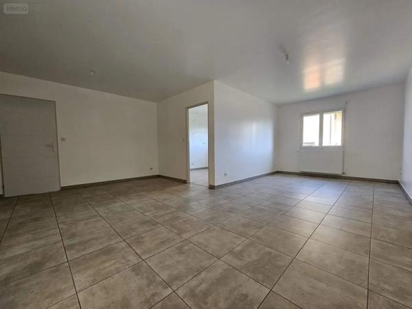 Location - Appartement Sancé 71000 3 pièces 84 m 2