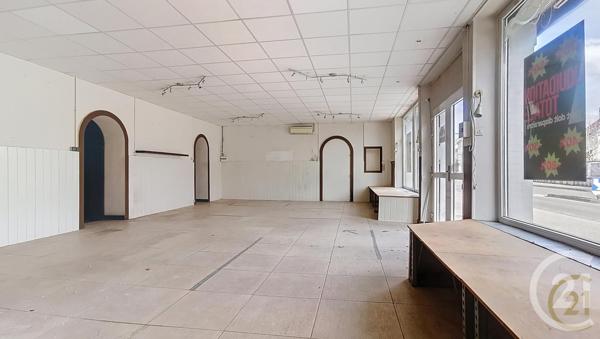 Immeuble à vendre  340 m2 STE SUZANNE - 25