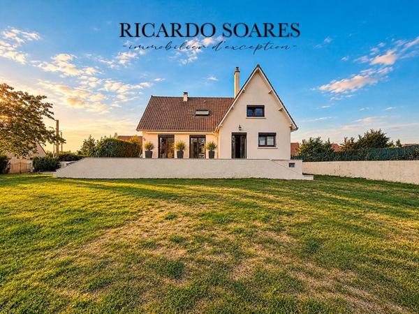 PONT-SAINTE MAXENCE (SARRON) 60700 - VUE SUR L'OISE / MAISON FAMILIALE 163 m2 AU SOL / SOUS-SOL TOTAL / 5 CHAMBRES / TERRAIN 1125 m2