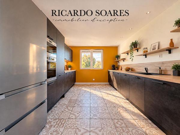 PONT-SAINTE MAXENCE (SARRON) 60700 - VUE SUR L'OISE / MAISON FAMILIALE 163 m2 AU SOL / SOUS-SOL TOTAL / 5 CHAMBRES / TERRAIN 1125 m2