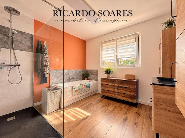 PONT-SAINTE MAXENCE (SARRON) 60700 - VUE SUR L'OISE / MAISON FAMILIALE 163 m2 AU SOL / SOUS-SOL TOTAL / 5 CHAMBRES / TERRAIN 1125 m2
