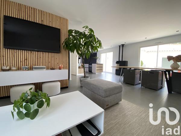 Maison 7 pièces de 141 m² à Aizenay (85190)