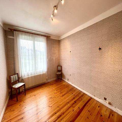 Maison
                                                                                                                                                                                                                                                                                                                        3 pièce(s)                                                                                                                                                                                                          3 chambre(s)                                                                                                                                                                                                          62  m²