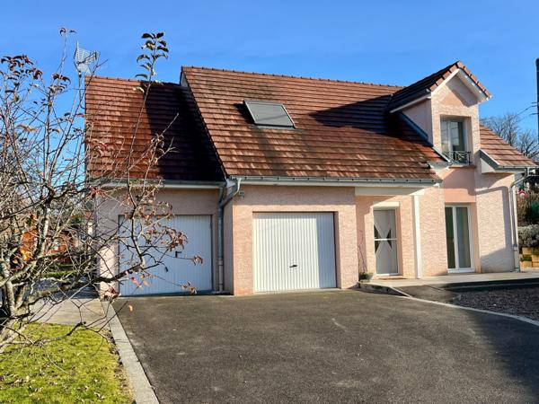 Maison
                                                                                                                                                                                                                                                                                                                        5 pièce(s)                                                                                                                                                                                                          3 chambre(s)                                                                                                                                                                                                          103  m²