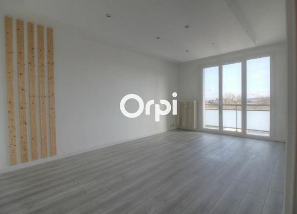 Appartement à louer    2 pièces • 44,60 m2 Meyzieu