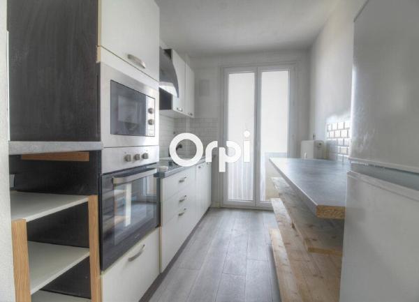 Appartement à louer    2 pièces • 44,60 m2 Meyzieu