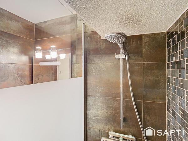 Studio proche centre, parking couvert privé, calme