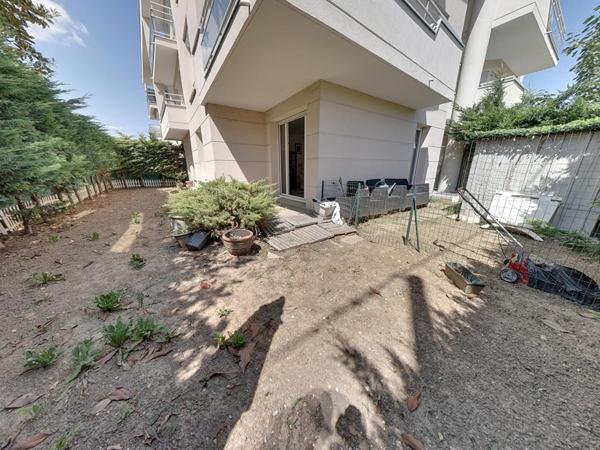 Appartement Noisy Le Grand 3 pièce(s) avec jardin de 94m²