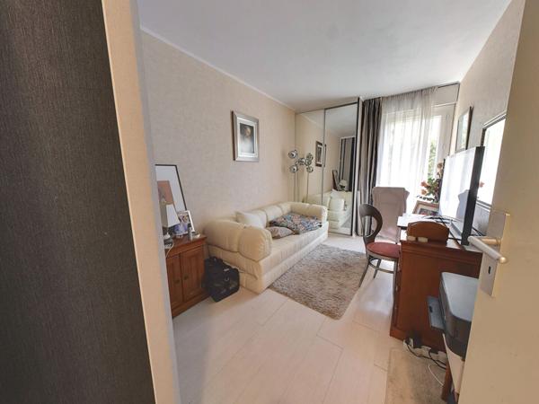Appartement Noisy Le Grand 3 pièce(s) avec jardin de 94m²