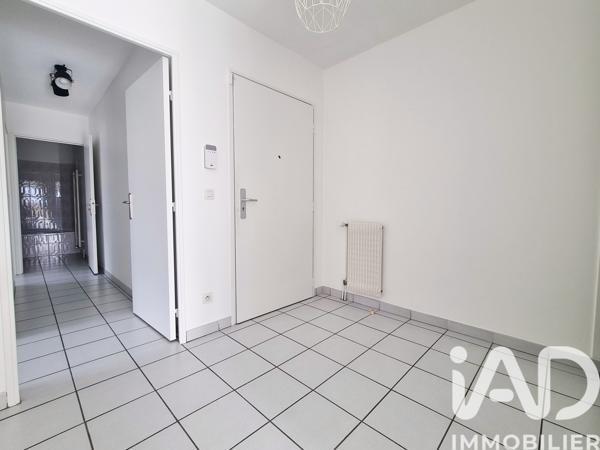Location appartement 3 pièces 68 m² Montbonnot-Saint-Martin