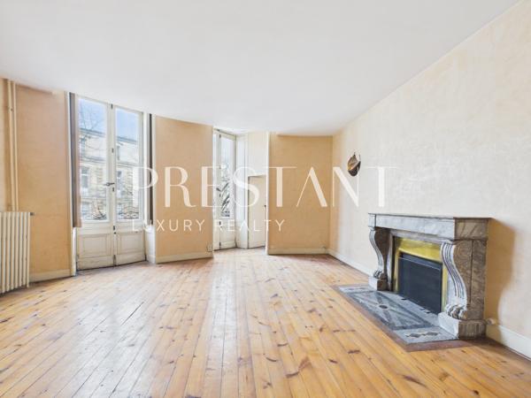 APPARTEMENT HAUSSMANNIEN – 168 M² – PORTE DE BOURGOGNE, BORDEAUX