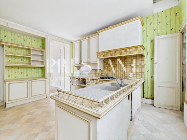 APPARTEMENT HAUSSMANNIEN – 168 M² – PORTE DE BOURGOGNE, BORDEAUX