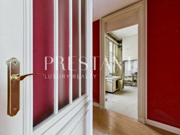 APPARTEMENT HAUSSMANNIEN – 168 M² – PORTE DE BOURGOGNE, BORDEAUX