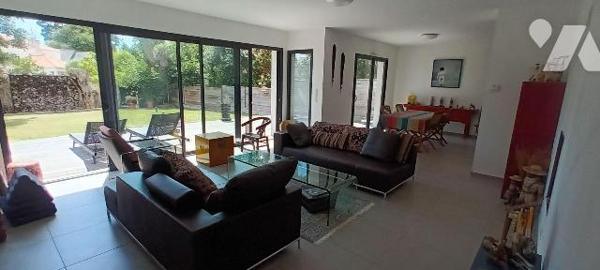 Maison à Vendre à Pornichet (44380) en Loire-Atlantique (44)
A Pornichet, proche des commerces...