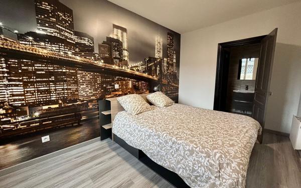 Maison à vendre    6 pièces • 298 m2 Aussillon