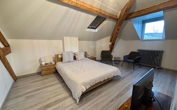 Maison à vendre    6 pièces • 298 m2 Aussillon