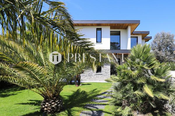 AUGUSTA – VILLA CONTEMPORAINE AVEC PISCINE A CHIBERTA – 6 PERSONNES, ANGLET