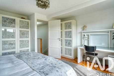 Location maison 5 pièces 117 m² Bougival
