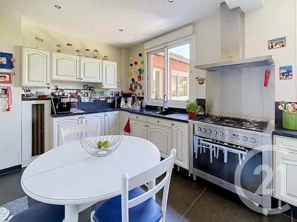 Maison à vendre  6 pièces - 131 m 2   PONTAULT COMBAULT  - 77