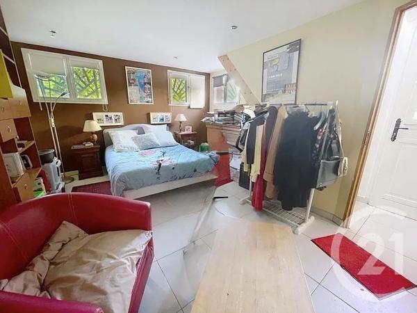 Maison à vendre  6 pièces - 131 m 2   PONTAULT COMBAULT  - 77