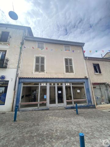 Un immeuble à rénover à Castillonnès