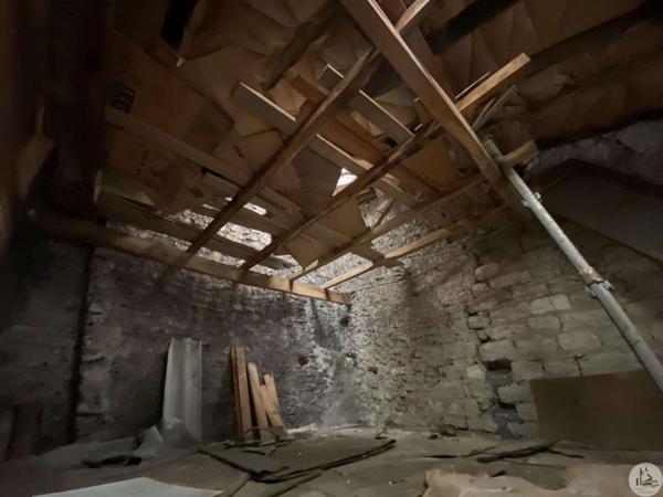 Un immeuble à rénover à Castillonnès