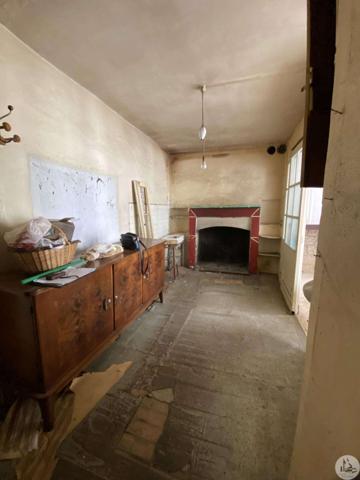 Un immeuble à rénover à Castillonnès
