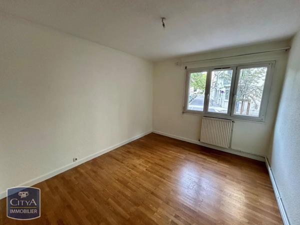 Appartement à louer 2 pièces 67m²