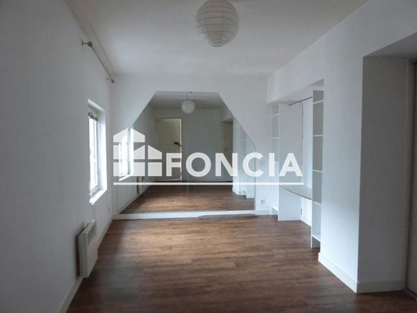 Location Appartement 2 pièces 63.59 m² - 16 RUE DES RUISSEAUX Laval 53000